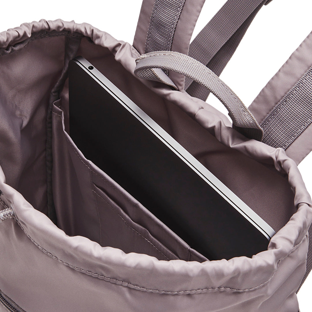 UA Women Favorites Bucket Bag | 1381909